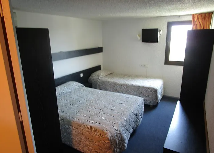 Les Tourrades Hotell 2*