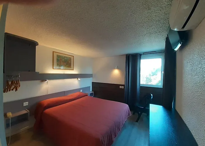 Les Tourrades Hotell