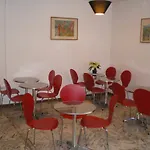 Hotel Les Tourrades 2*