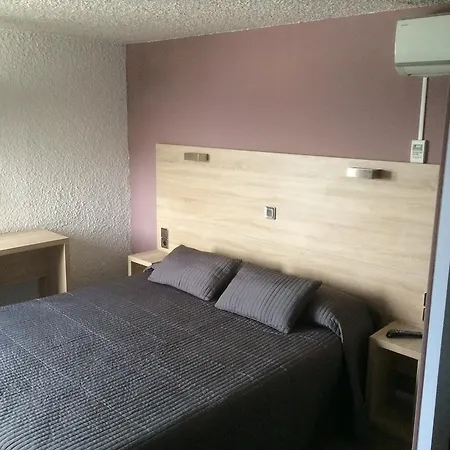 Hotel Les Tourrades 2*