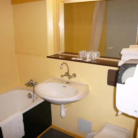 オテル レ トゥラード