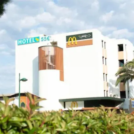 オテル レ トゥラード ホテル 2*