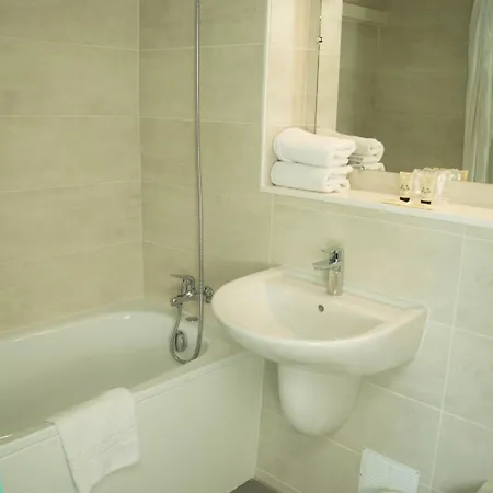 オテル レ トゥラード ホテル カンヌ