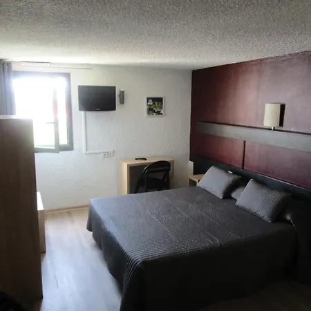 ホテル オテル レ トゥラード