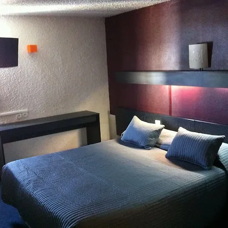 Hotel Les Tourrades 2*