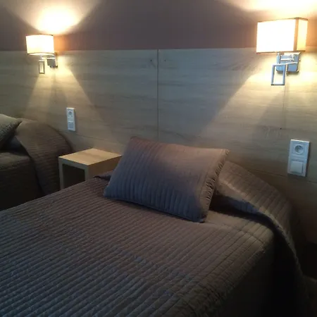 ホテル オテル レ トゥラード