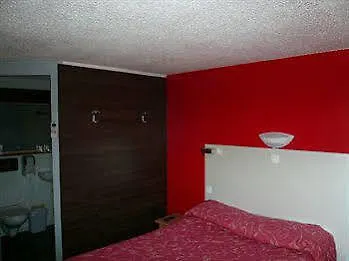 מלון Les Tourrades 2*